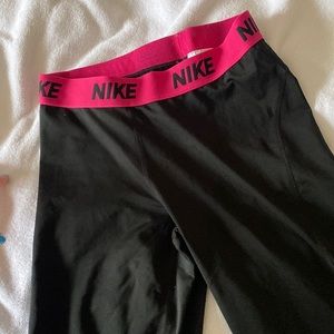 Capri Nike leggings